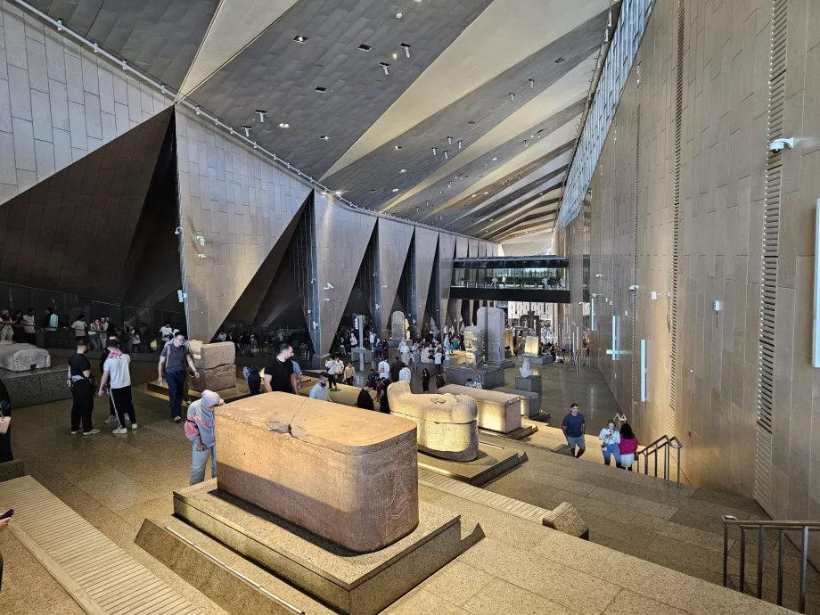 Scara principală a muzeului