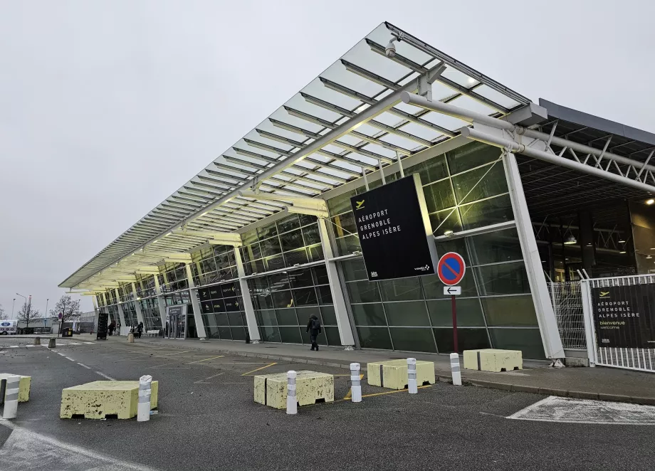 sosire pe aeroportul Grenoble
