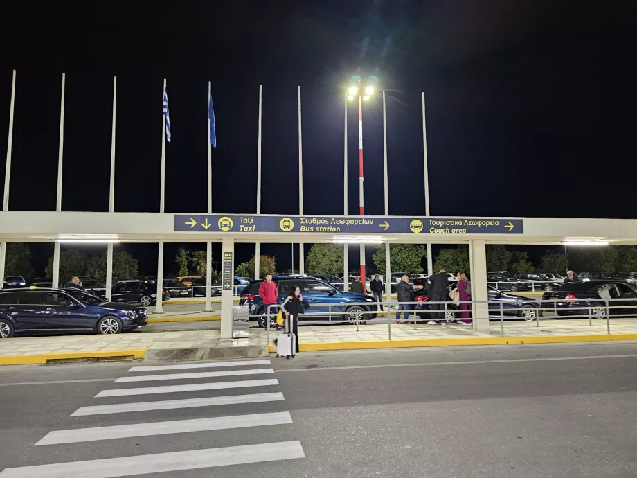 Indicații pentru taxiuri și autobuze