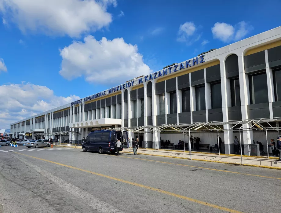 sosire pe aeroportul Heraklion