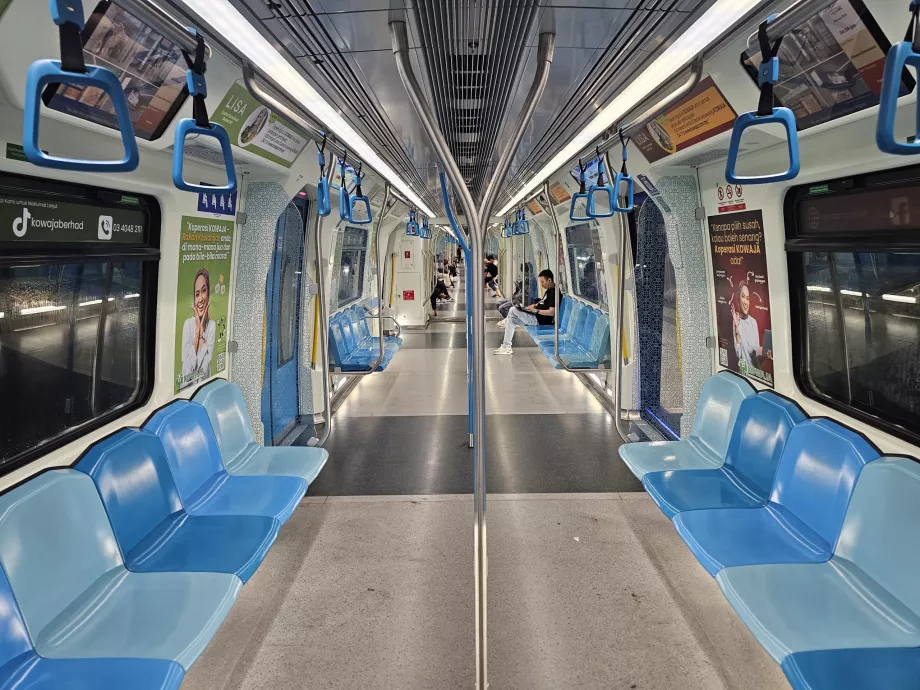 Interiorul trenului