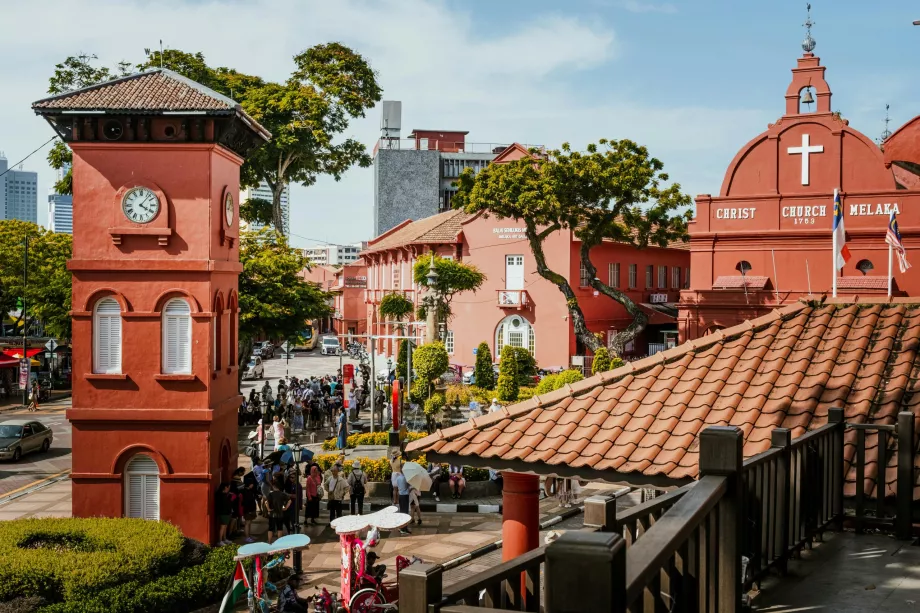 Turnul cu ceas din centrul orașului Malacca