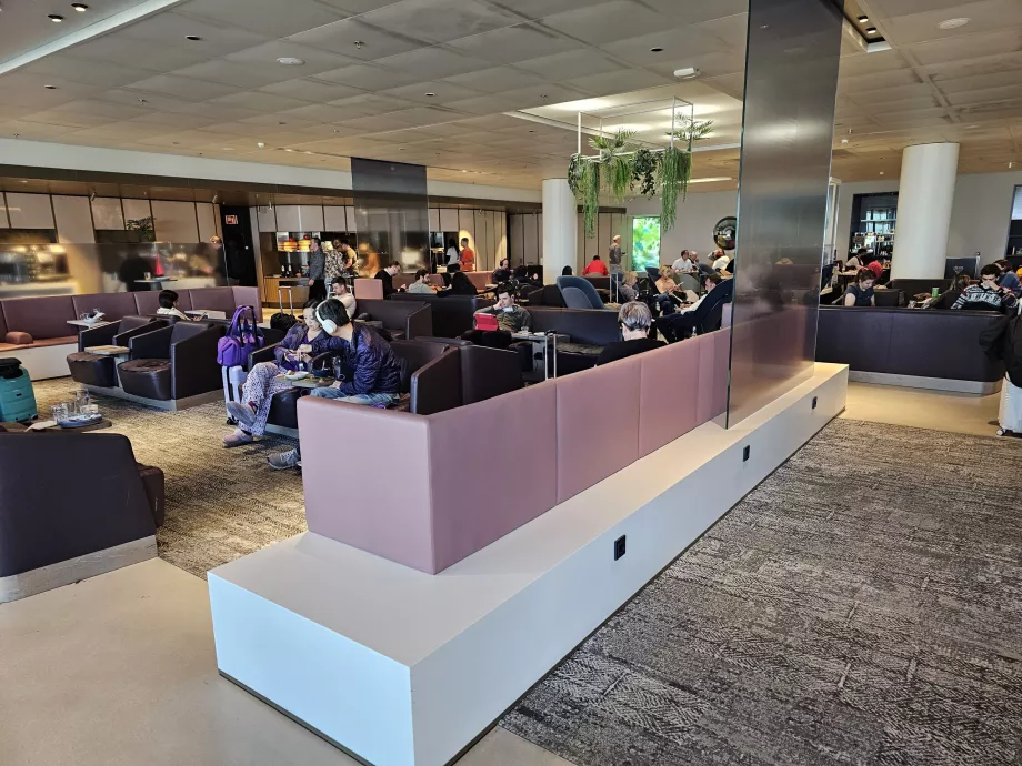 Mediul general al Aspire Lounge