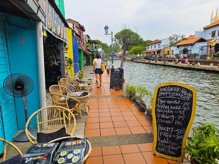 Plimbare pe râul Malacca