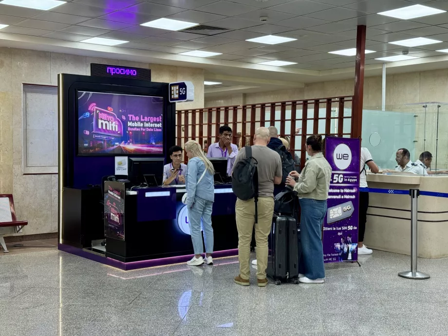 Magazin egiptean de cartele SIM