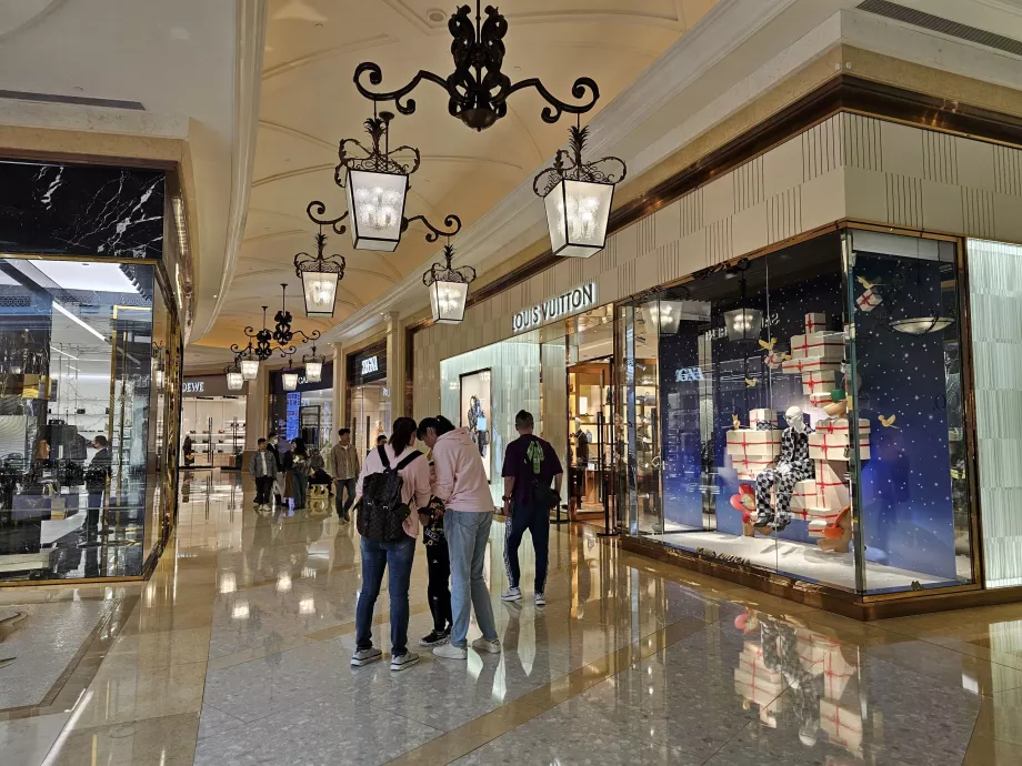Galeria comercială de la The Parisian