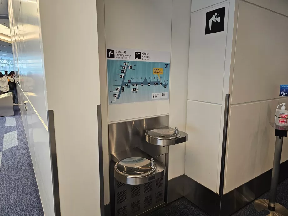 Apă potabilă în zona de tranzit