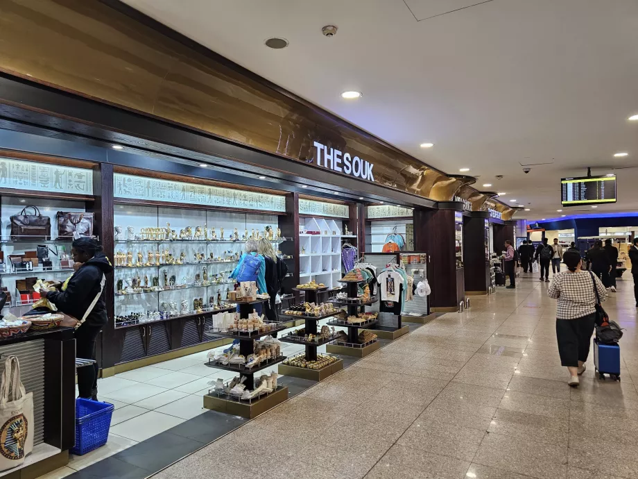 Magazine, zona de tranzit, Terminalul 3