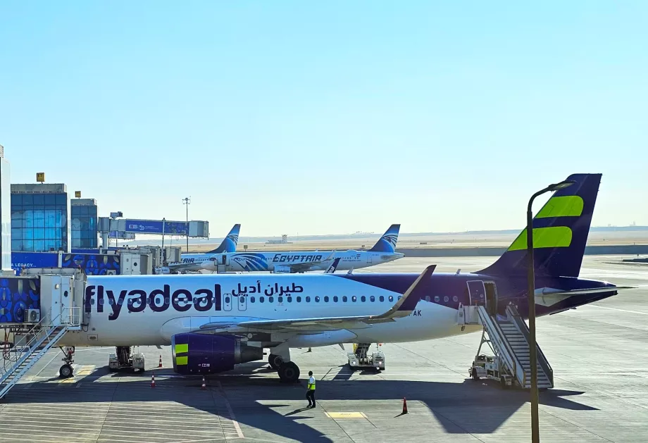Airbus A320 Flyadeal la Aeroportul Cairo