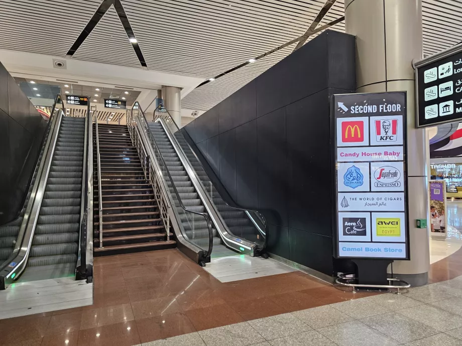 Food Court, secțiunea de tranzit, Terminalul 2