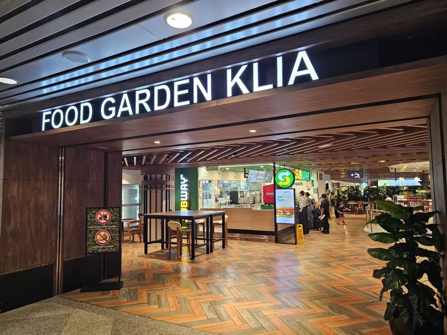Food Court, Terminalul 1, zona publică