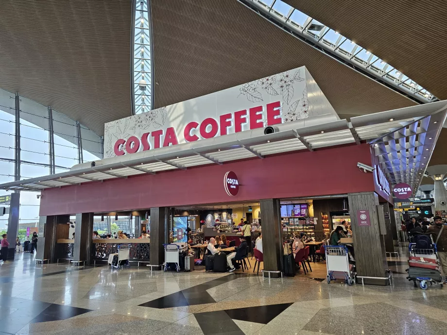 Costa Coffee, Terminalul 1, zona publică