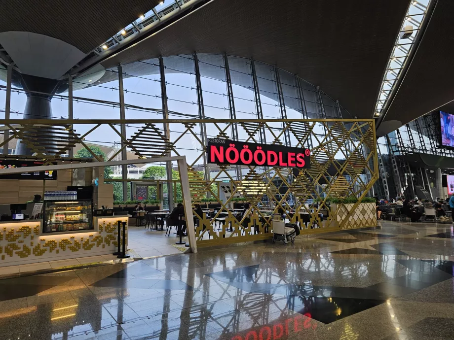 Restaurant Nööödles, zona publică, Terminalul 1