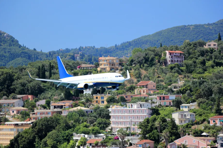 Apropierea de Aeroportul Corfu
