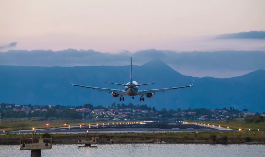 Aterizare la Aeroportul Corfu