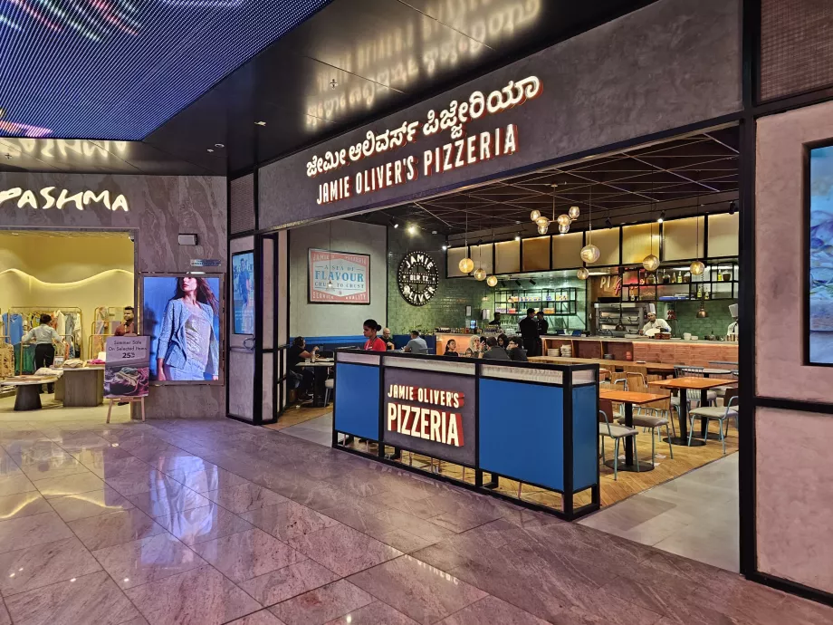Pizzeria lui Jamie Oliver, Terminalul 2, Zona de tranzit