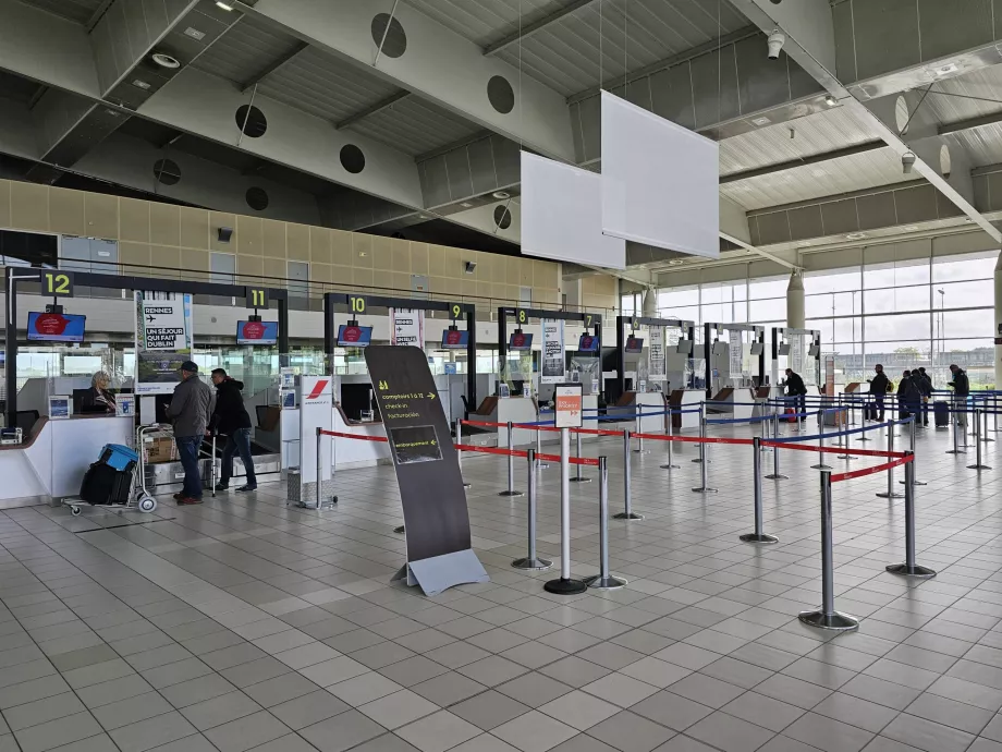 Sala de check-in a Aeroportului Rennes
