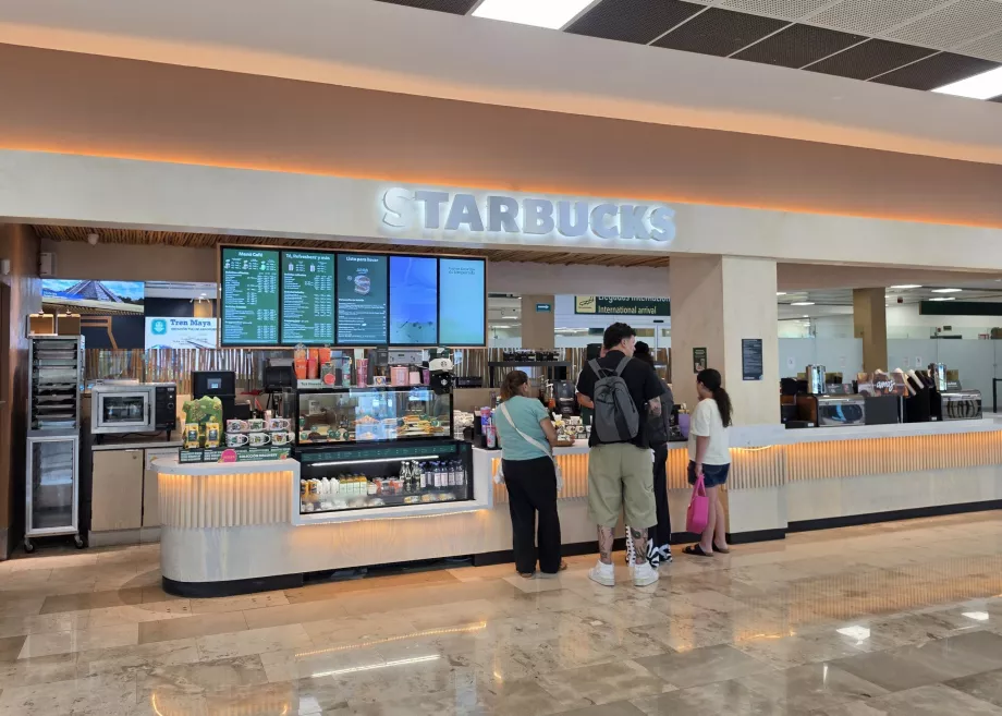 Starbucks în zona publică