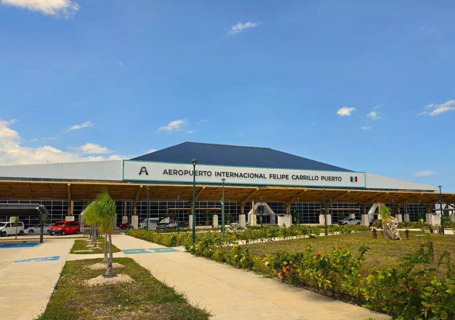 Terminalul aeroportului din Tulum TQO