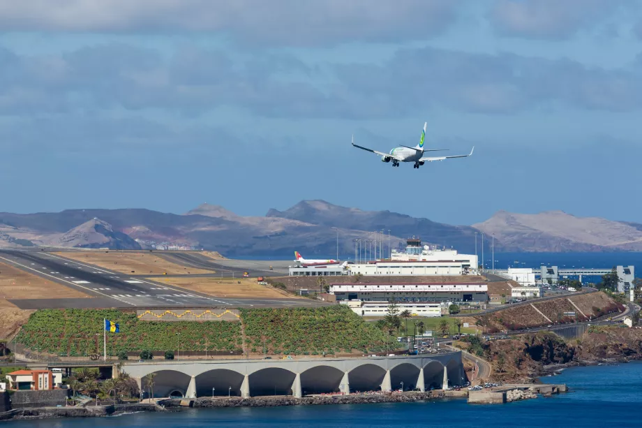 Aterizarea pe Aeroportul Madeira