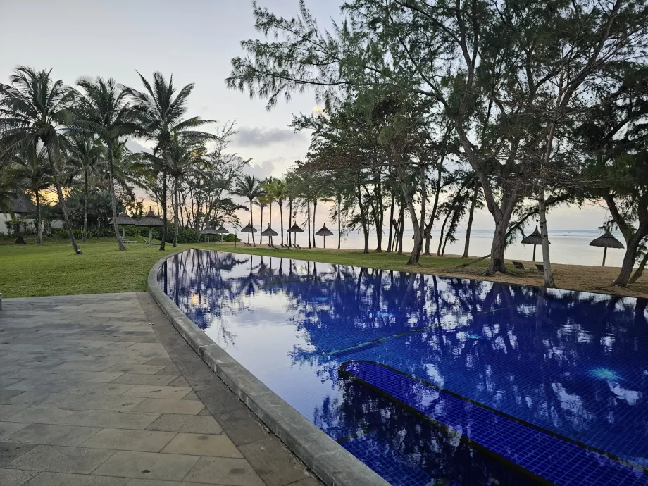 Piscină