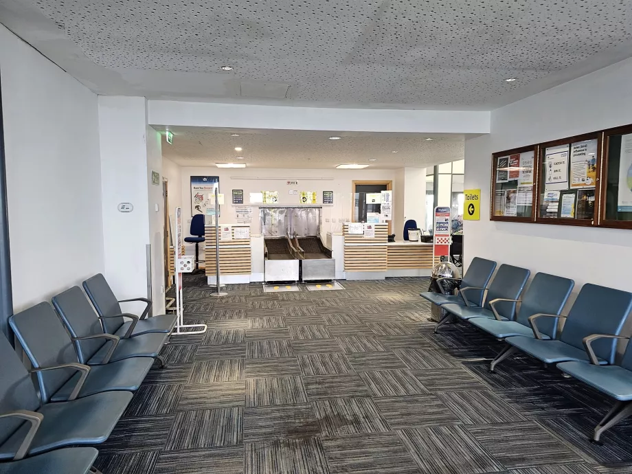 Check-in, Aeroportul St. Mary's