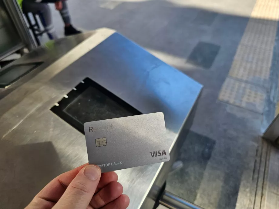 Plata cu propriul card contactless pentru tramvaie