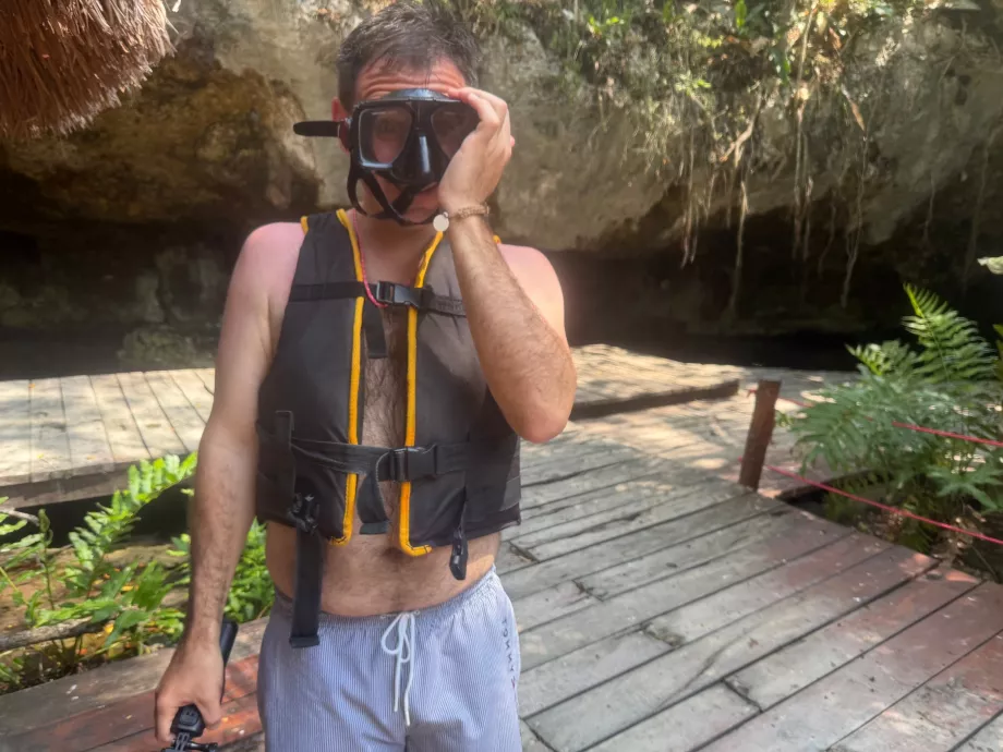 Eu, înainte de a intra în Gran Cenote