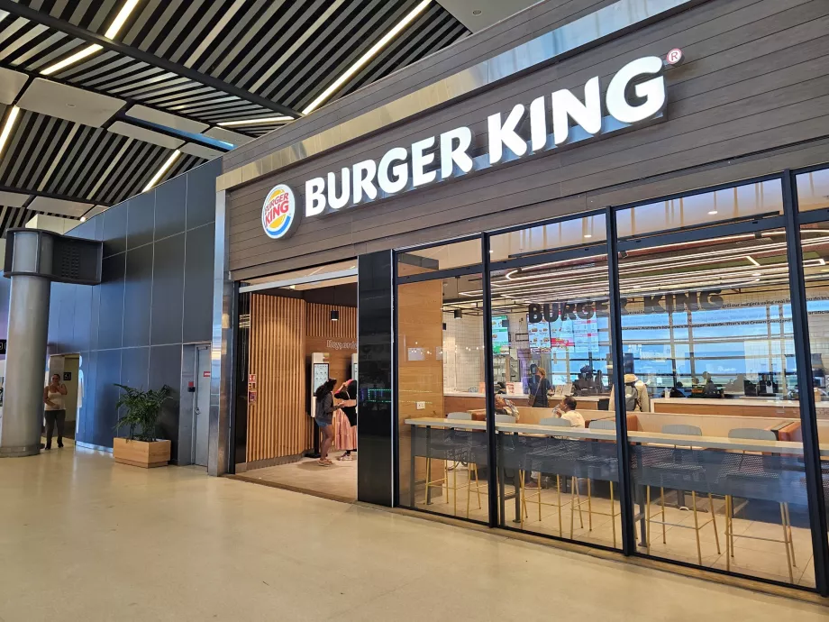Burger King în zona de tranzit