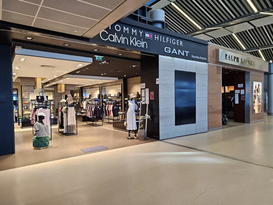 Magazine de îmbrăcăminte