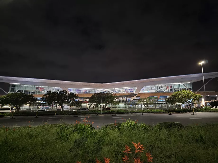 Terminalul Aeroportului CPT