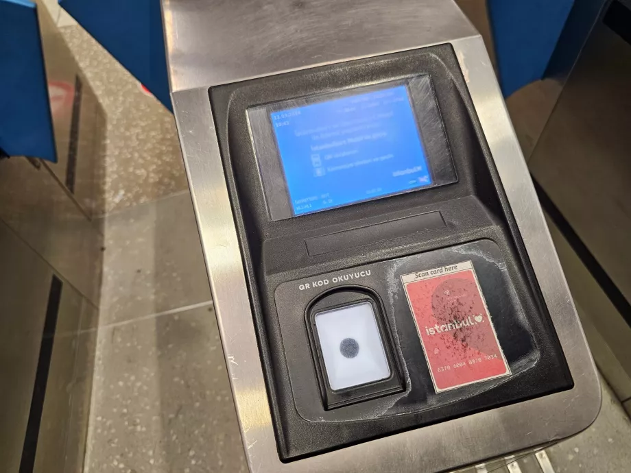 Turnichet la intrarea în stația de metrou