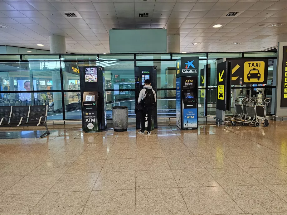 ATM-uri, terminalul 1