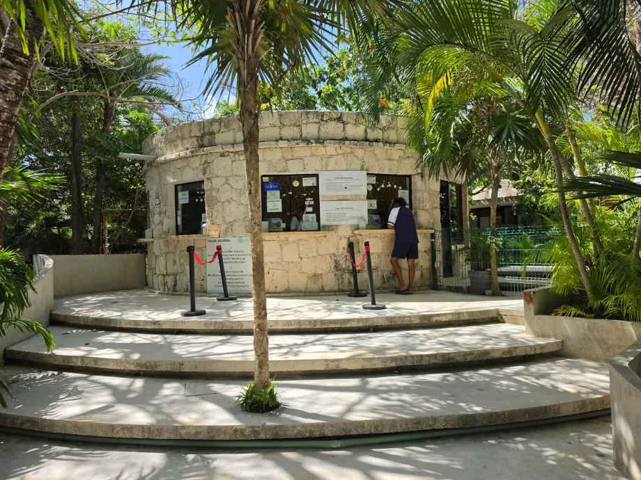 Biroul de bilete pentru plaja Akumal