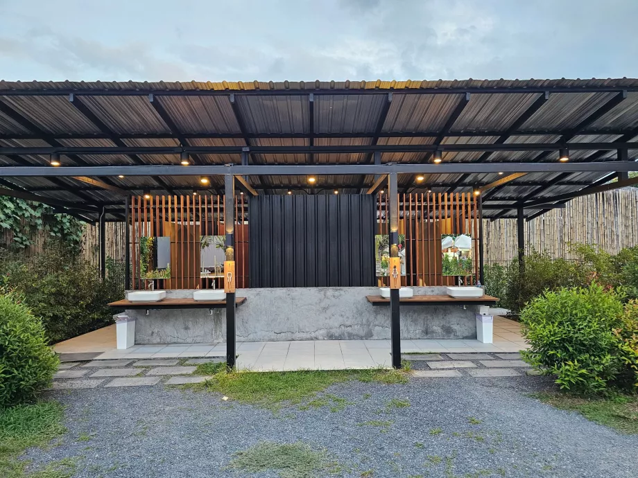 Piața Freewave - toalete gratuite