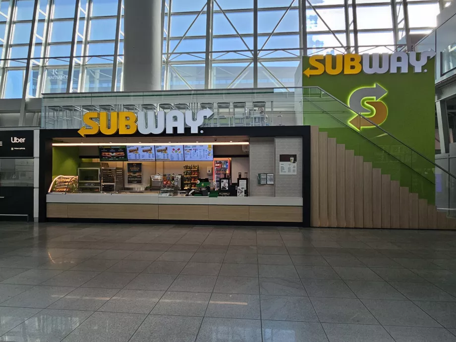 Metrou, sala de sosiri, zona publică