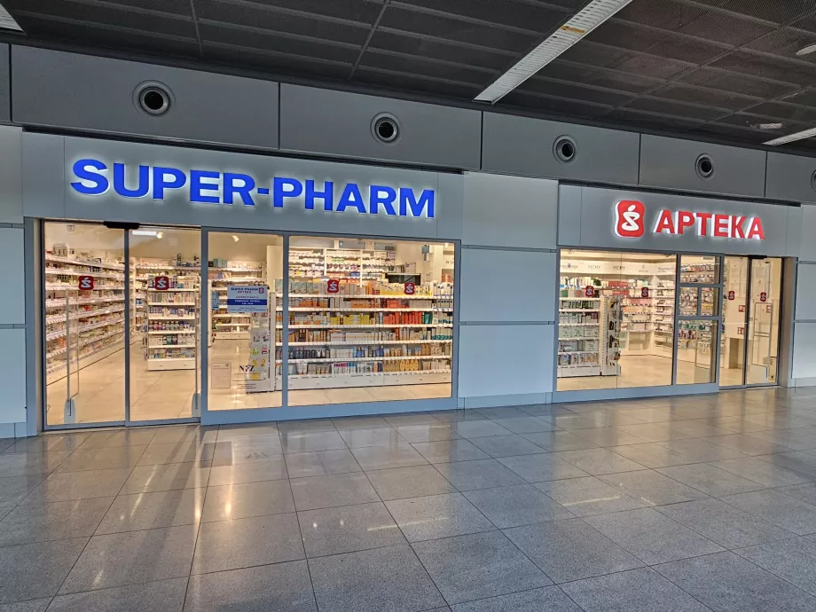 Farmacie, zonă publică, sala de sosiri