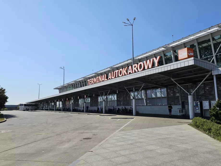 Stație de autobuz interurban