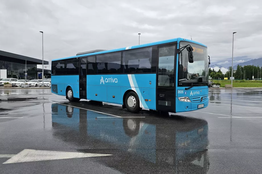Arriva autobuz
