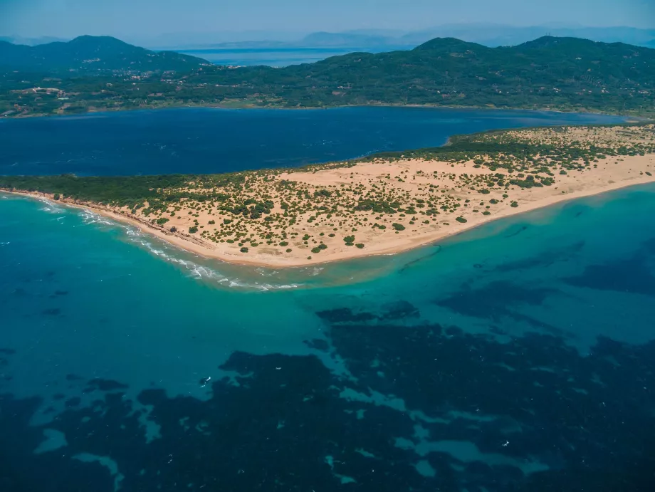 Plaja Chalikounas