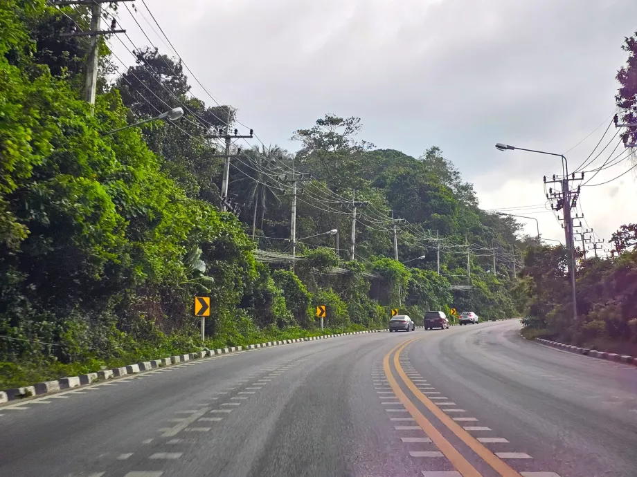 Drumurile principale din jurul insulei