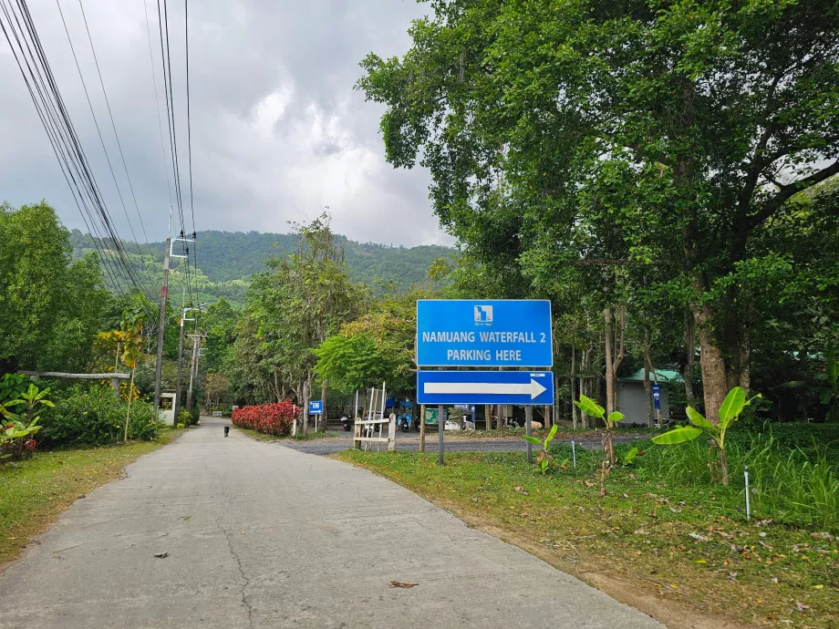 Direcția Cascada Namuang 2