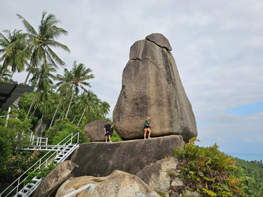 Suprapunere piatră 1