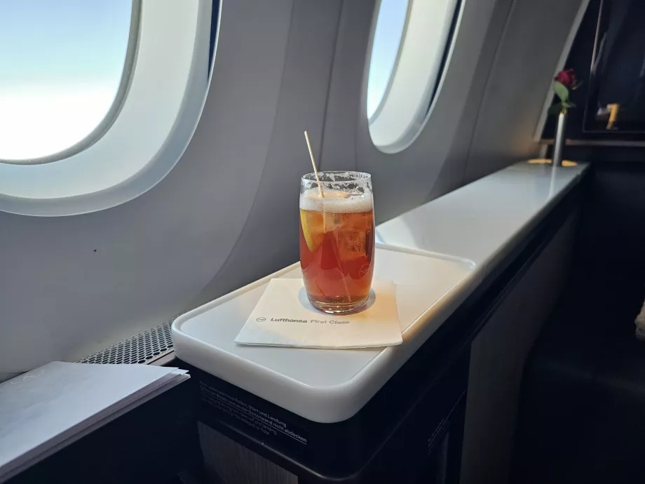 Cocktail semnătură Avionic