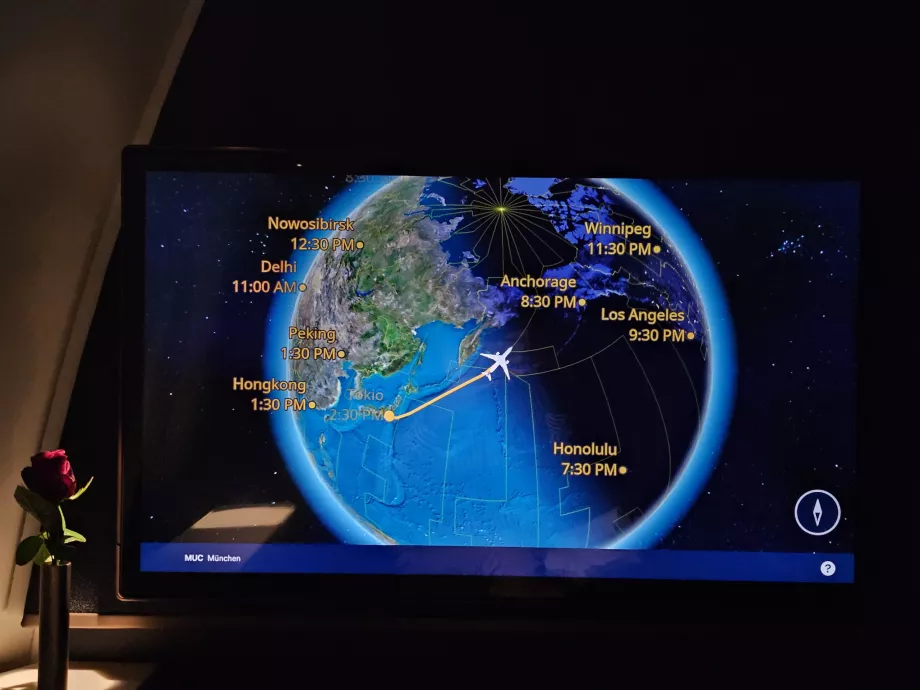 Harta zborului deasupra Polului Nord