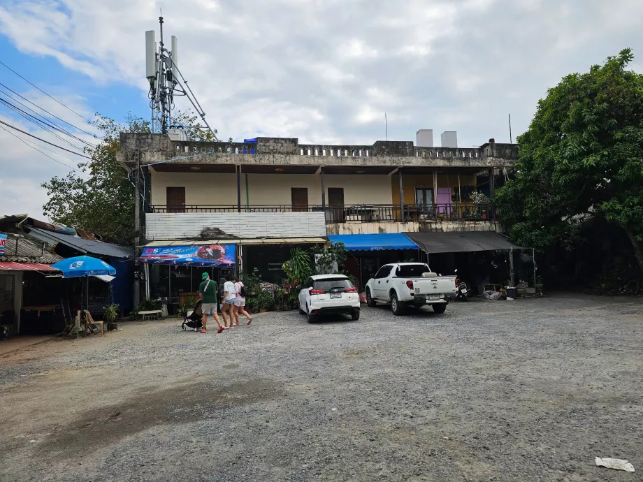 Parcare la Hin Ta Hin Yai