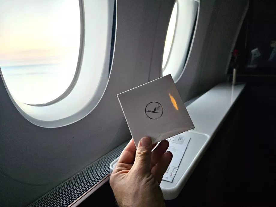 Cutie de ciocolată de rămas bun