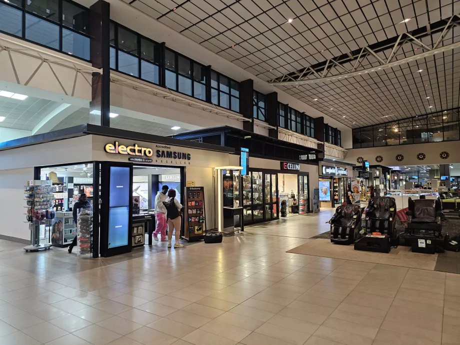 Magazine, secțiunea tranzit intern