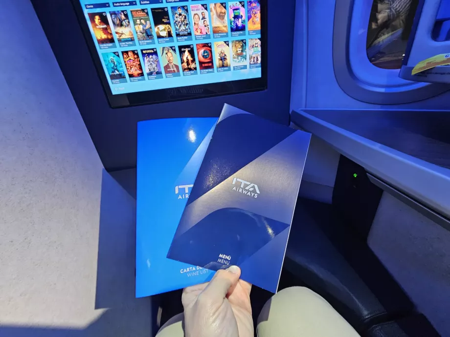 Meniu și listă de vinuri