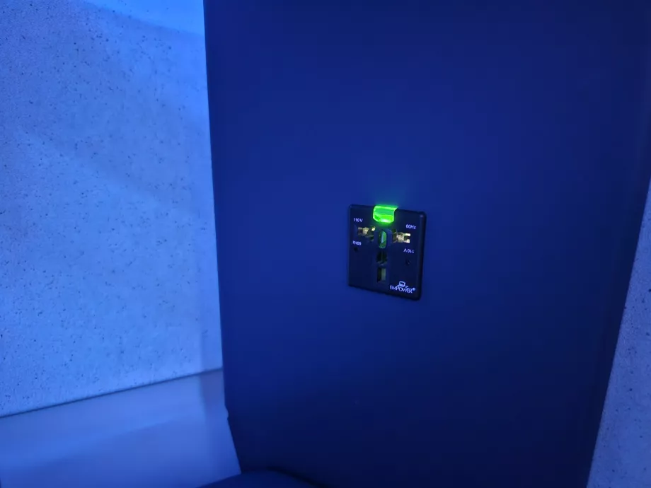 Priză pentru încărcarea dispozitivelor electronice